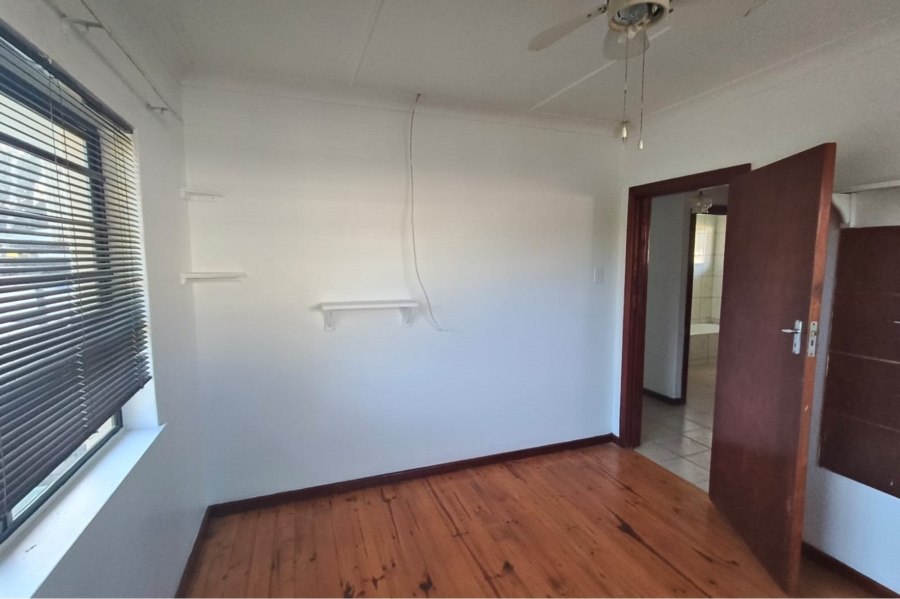 To Let 3 Bedroom Property for Rent in Beacon Bay Eastern Cape